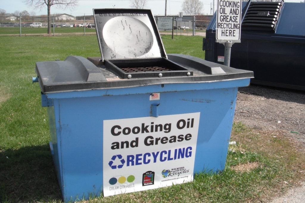 https://usedcookingoilhouston.com/wp-content/uploads/2020/12/Houston-used-cooking-oil-collection-1024x683.jpg